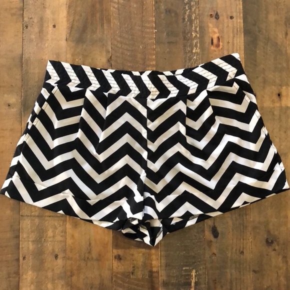 Chevron Patten shorts